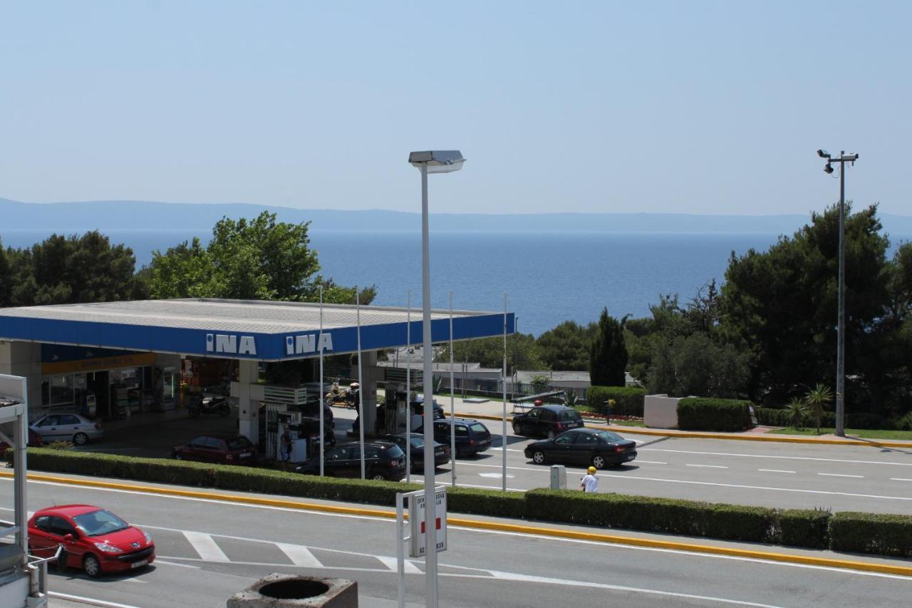 Apartments With A Parking Space Makarska - 6693 Exterior photo